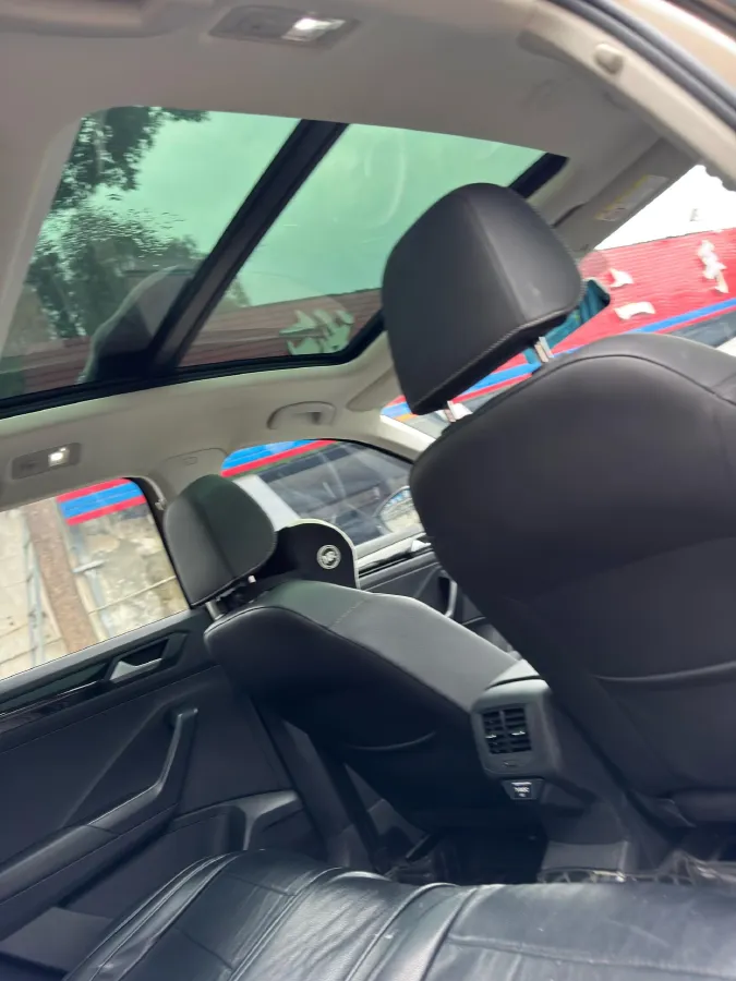 2019 Volkswagen T-Roc 1.4T 150HP L4 7DCT,autocango,china used car exporter,china ev exporter,chinese used car exporter,chinese used ev exporter