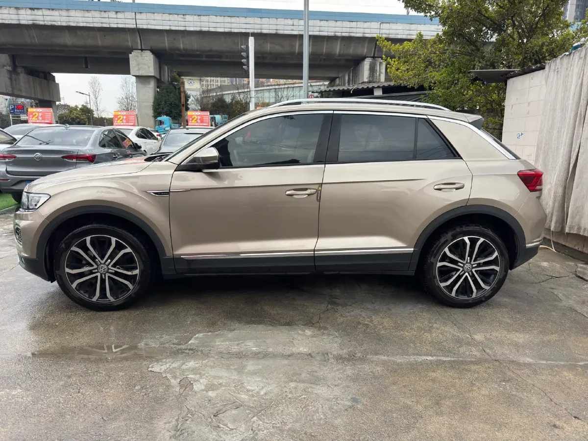2019 Volkswagen T-Roc 1.4T 150HP L4 7DCT,autocango,china used car exporter,china ev exporter,chinese used car exporter,chinese used ev exporter