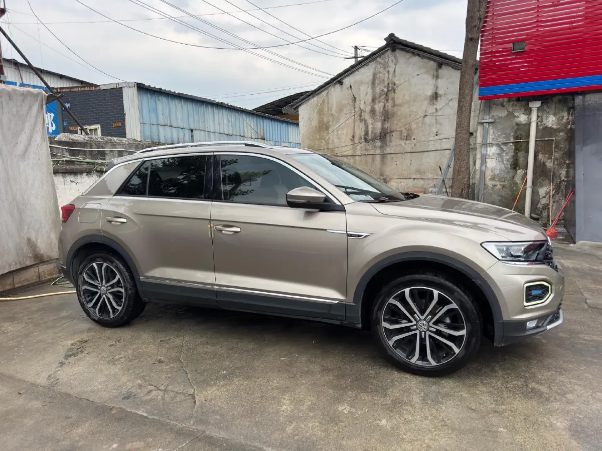 2019 Volkswagen T-Roc 1.4T 150HP L4 7DCT,autocango,china used car exporter,china ev exporter,chinese used car exporter,chinese used ev exporter