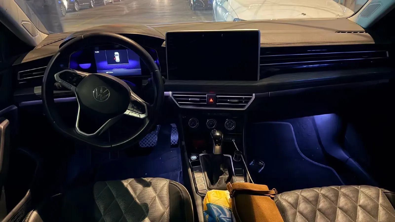 2023 Volkswagen Sagitar 1.5T 160HP L4 7DCT,autocango,china used car exporter,china ev exporter,chinese used car exporter,chinese used ev exporter