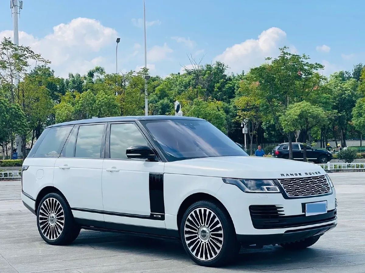 2018 Land Rover Range Rover Evoque 2.0T 241HP L4 9AT,autocango,china used car exporter,china ev exporter,chinese used car exporter,chinese used ev exporter