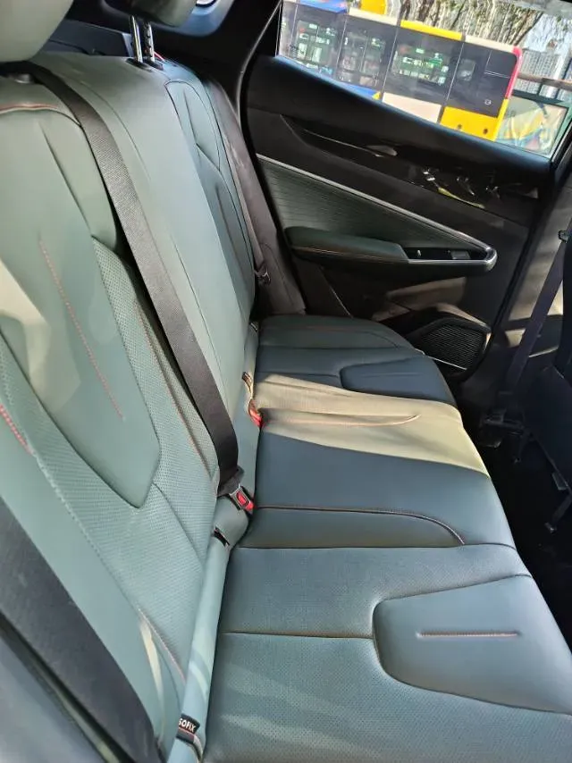 2024 Geely Azkarra 1.5T 181HP L4 7DCT,autocango,china used car exporter,china ev exporter,chinese used car exporter,chinese used ev exporter