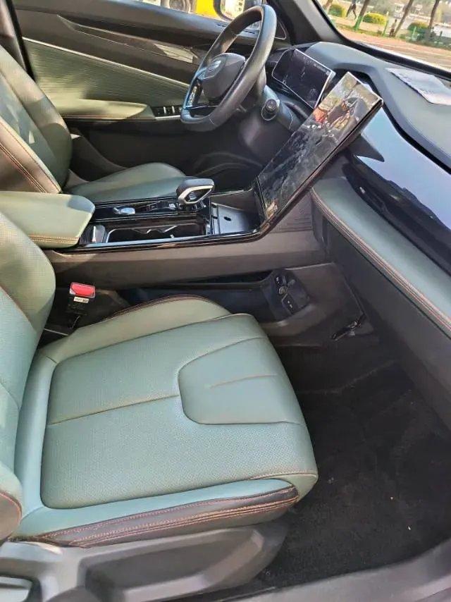 2024 Geely Azkarra 1.5T 181HP L4 7DCT,autocango,china used car exporter,china ev exporter,chinese used car exporter,chinese used ev exporter