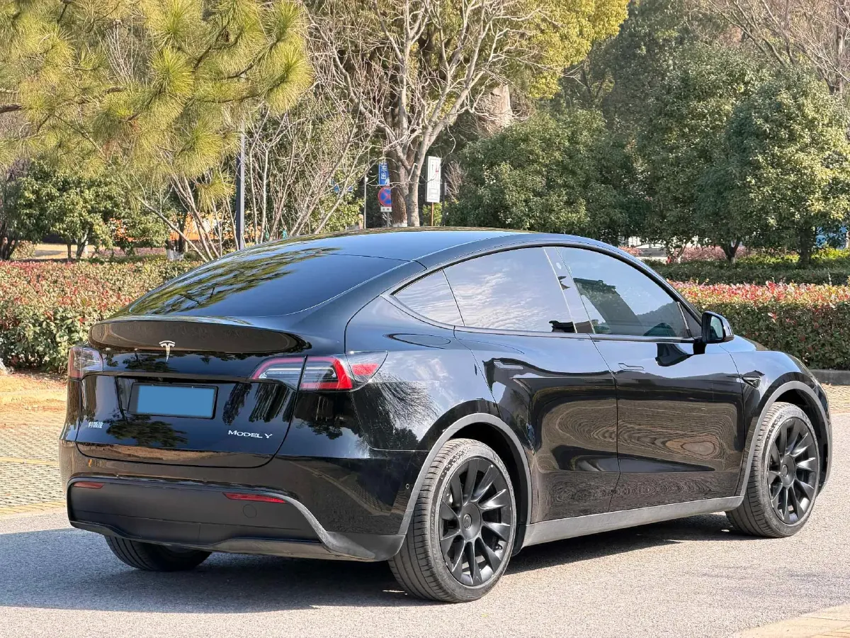 2022 Tesla Model Y BEV 60KWH,autocango,china used car exporter,china ev exporter,chinese used car exporter,chinese used ev exporter