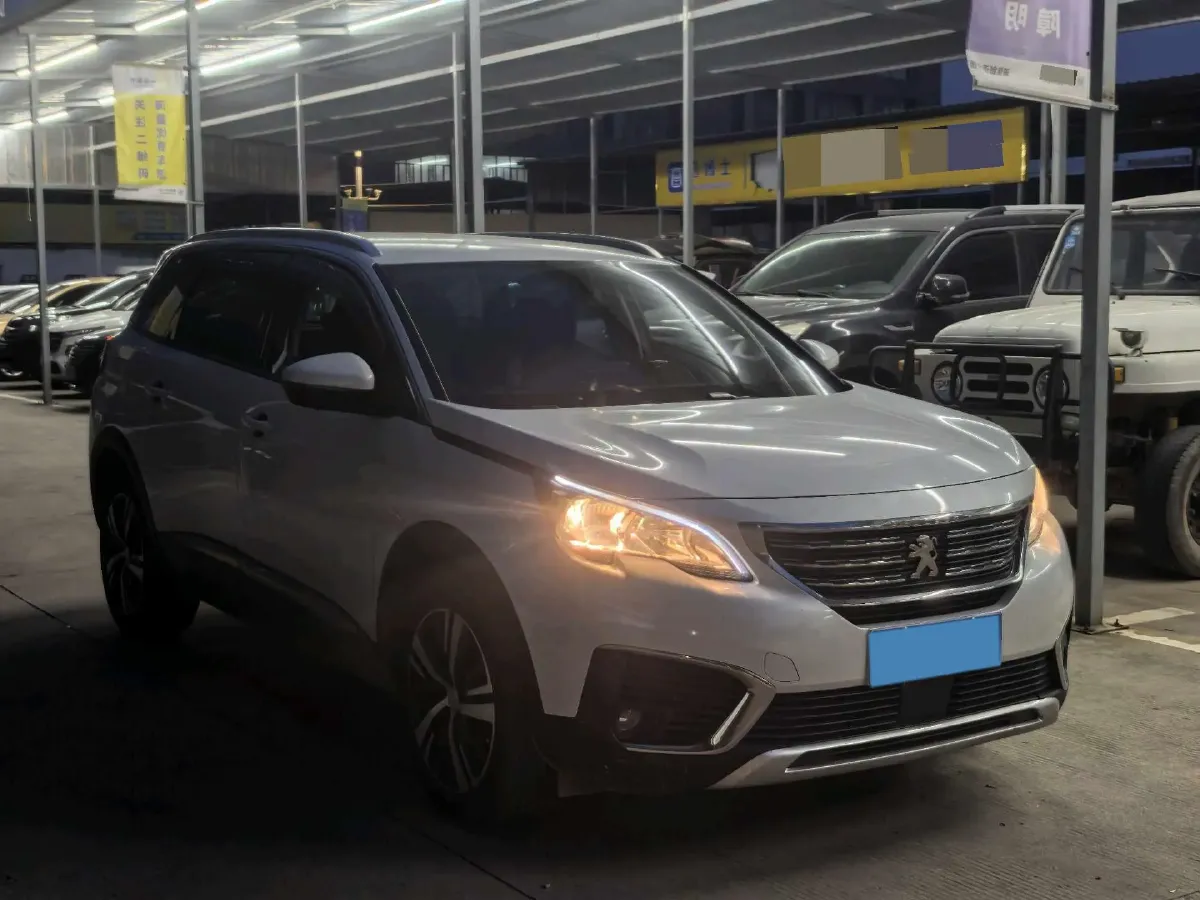 2019 Peugeot 5008 1.6T 170HP L4 6AT,autocango,china used car exporter,china ev exporter,chinese used car exporter,chinese used ev exporter
