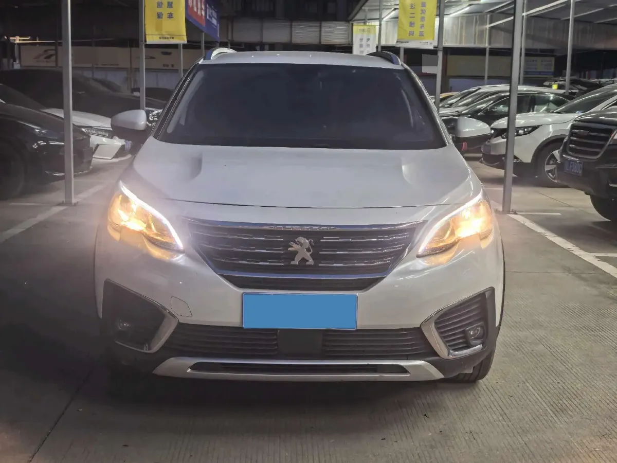 2019 Peugeot 5008 1.6T 170HP L4 6AT,autocango,china used car exporter,china ev exporter,chinese used car exporter,chinese used ev exporter