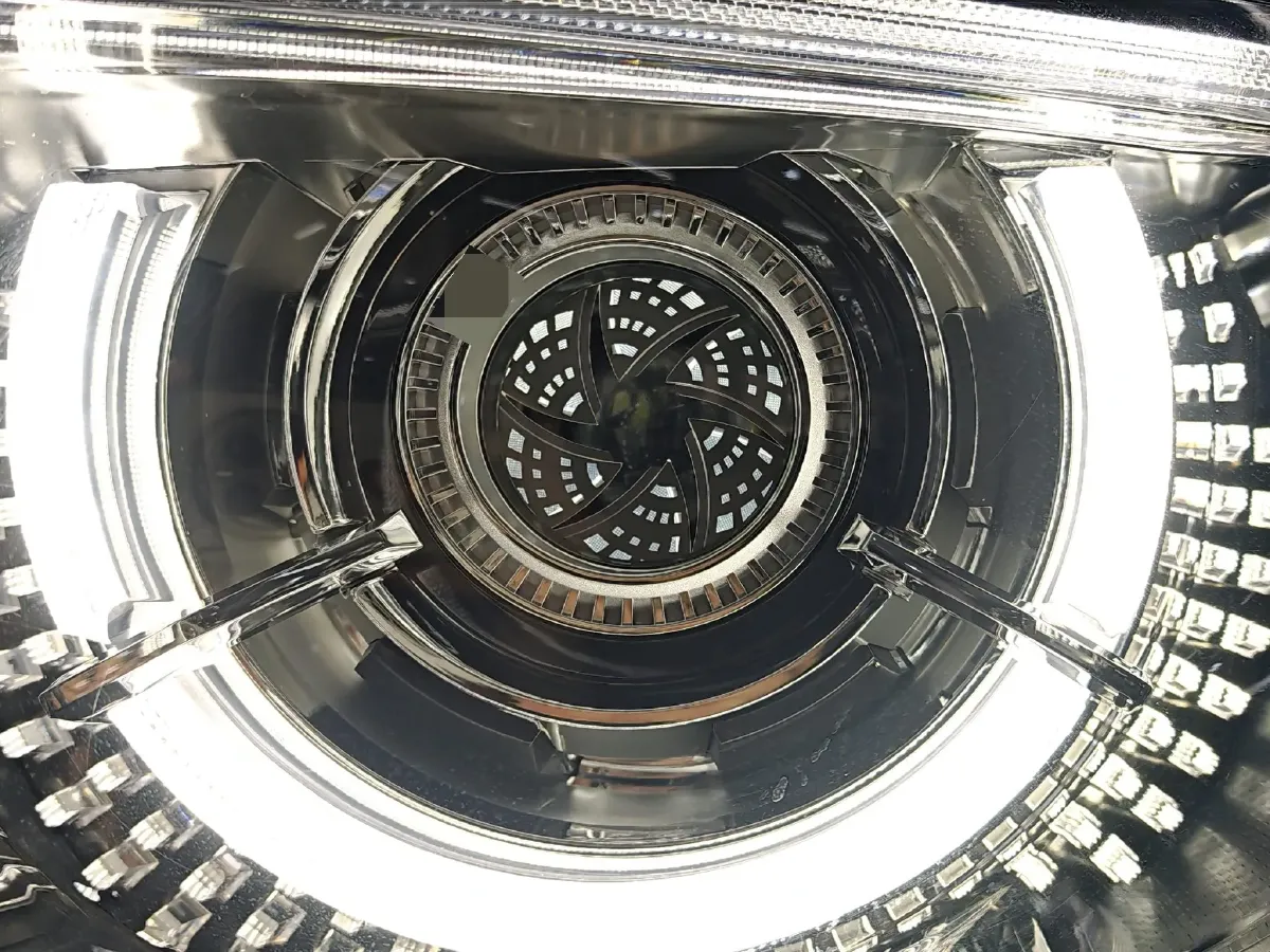 2024 Tank 700 3.0T 360HP V6 9AT PHEV 37.1KWH,autocango,china used car exporter,china ev exporter,chinese used car exporter,chinese used ev exporter