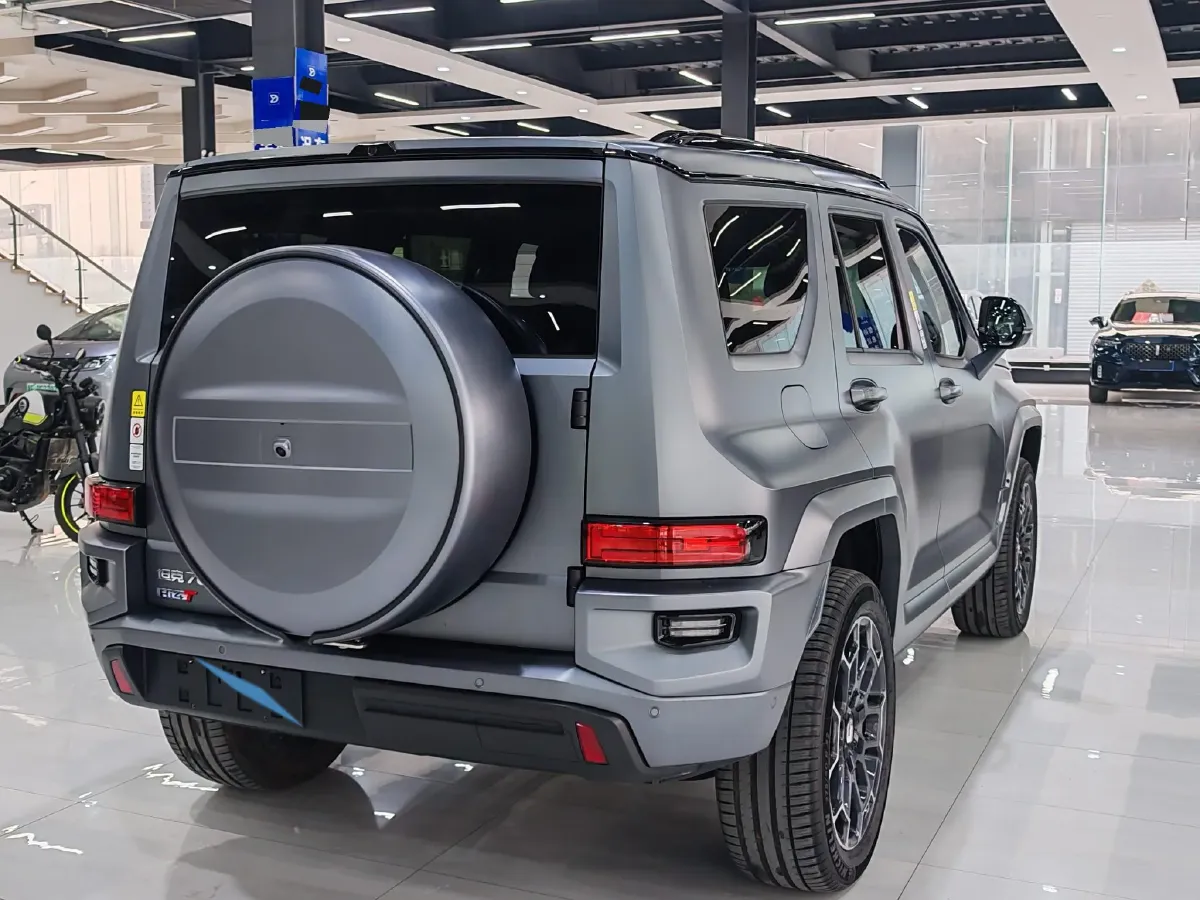 2024 Tank 700 3.0T 360HP V6 9AT PHEV 37.1KWH,autocango,china used car exporter,china ev exporter,chinese used car exporter,chinese used ev exporter