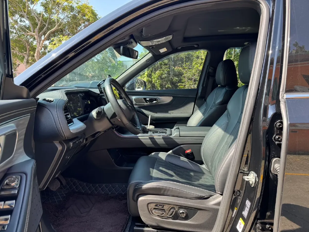 2022 GAC Trumpchi GS8 2.0T 190HP L4 E-CVT Hybrid,autocango,china used car exporter,china ev exporter,chinese used car exporter,chinese used ev exporter