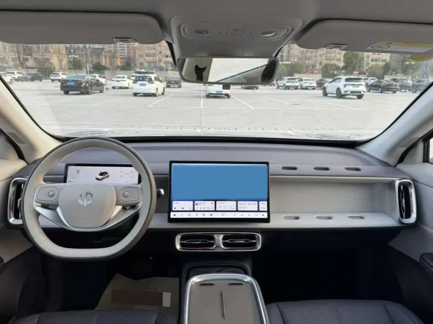 2025 Leapmotor B10 BEV 67.1KWH,autocango,china used car exporter,china ev exporter,chinese used car exporter,chinese used ev exporter