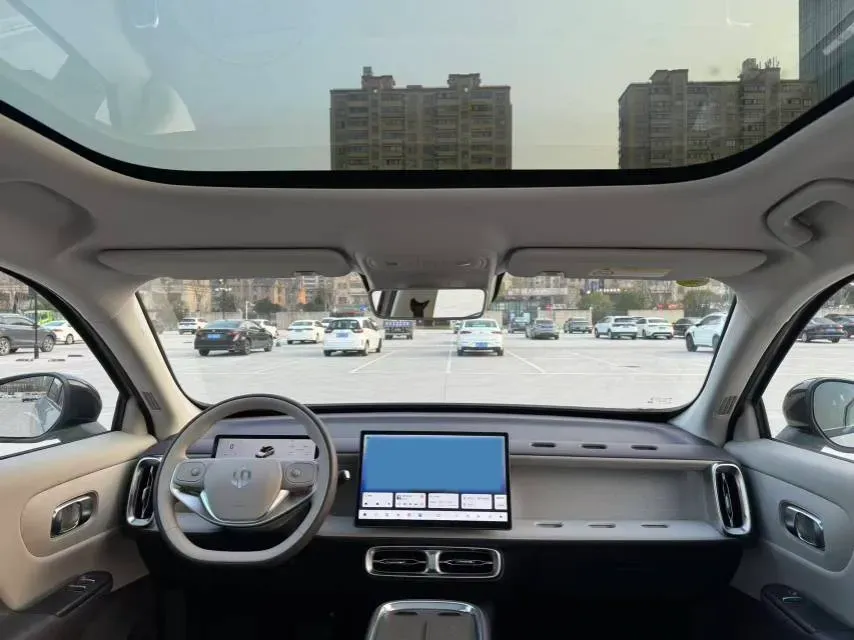 2025 Leapmotor B10 BEV 67.1KWH,autocango,china used car exporter,china ev exporter,chinese used car exporter,chinese used ev exporter