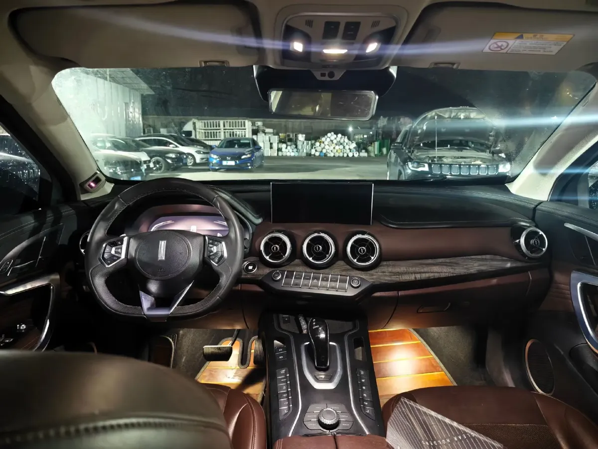 2020 WEY VV7 2.0T 227HP L4 7DCT,autocango,china used car exporter,china ev exporter,chinese used car exporter,chinese used ev exporter