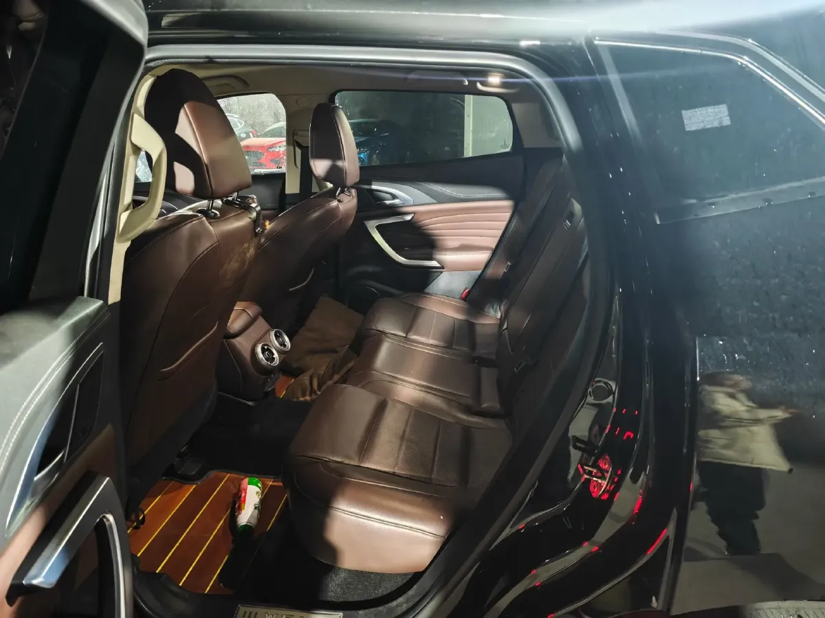 2020 WEY VV7 2.0T 227HP L4 7DCT,autocango,china used car exporter,china ev exporter,chinese used car exporter,chinese used ev exporter