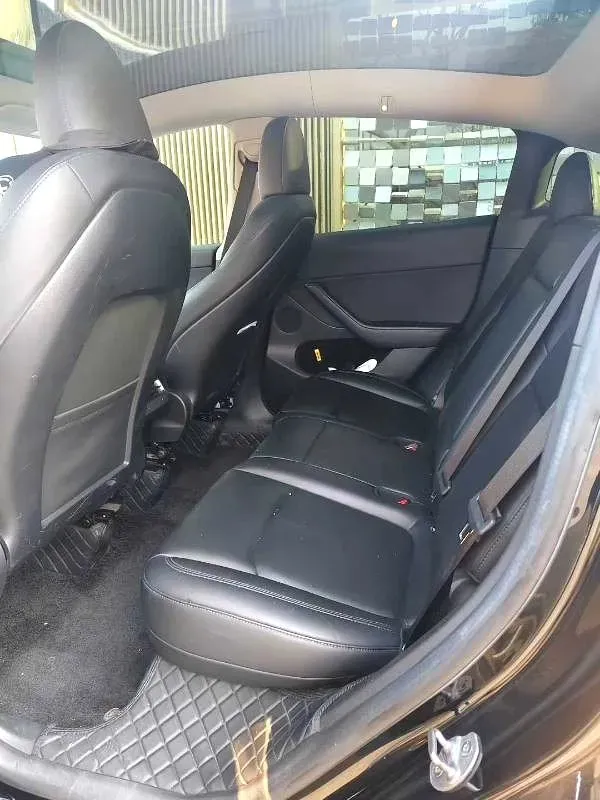 2022 Tesla Model Y BEV 60KWH,autocango,china used car exporter,china ev exporter,chinese used car exporter,chinese used ev exporter