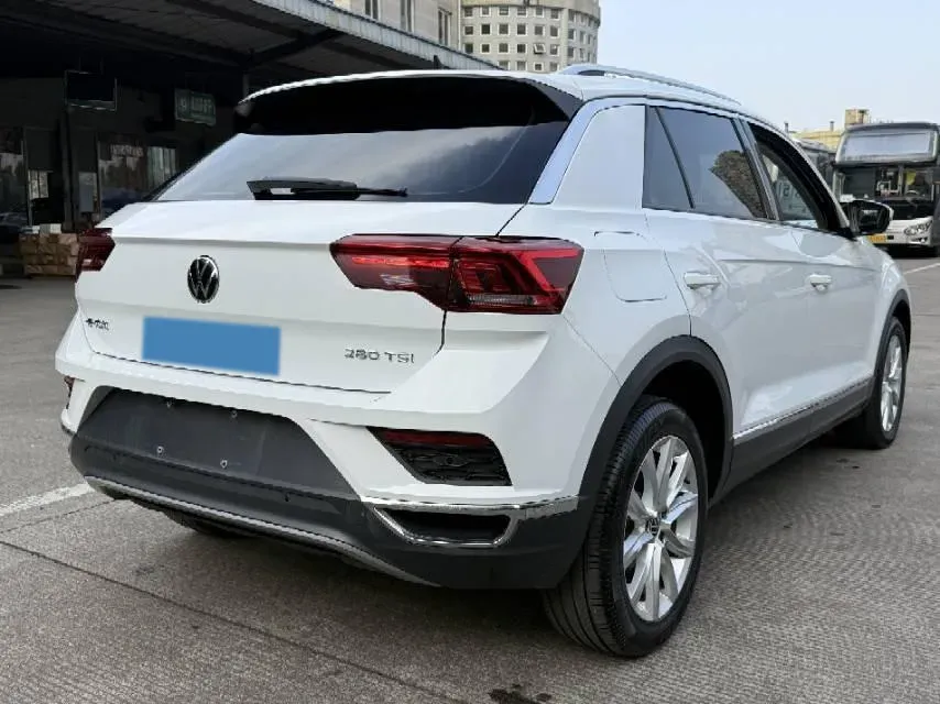 2021 Volkswagen T-Roc 1.4T 150HP L4 7DCT,autocango,china used car exporter,china ev exporter,chinese used car exporter,chinese used ev exporter