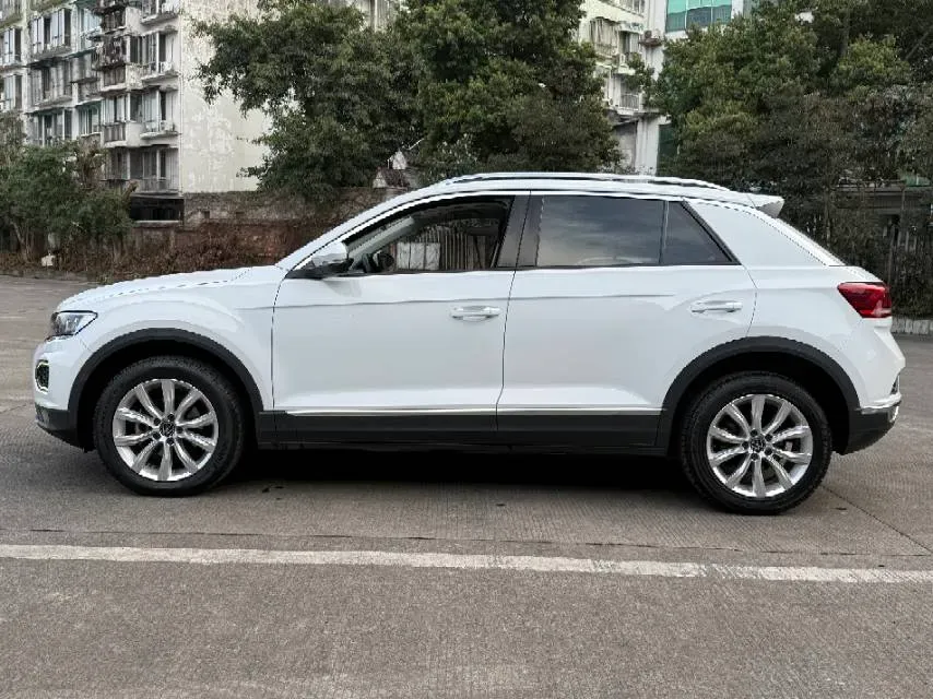 2021 Volkswagen T-Roc 1.4T 150HP L4 7DCT,autocango,china used car exporter,china ev exporter,chinese used car exporter,chinese used ev exporter