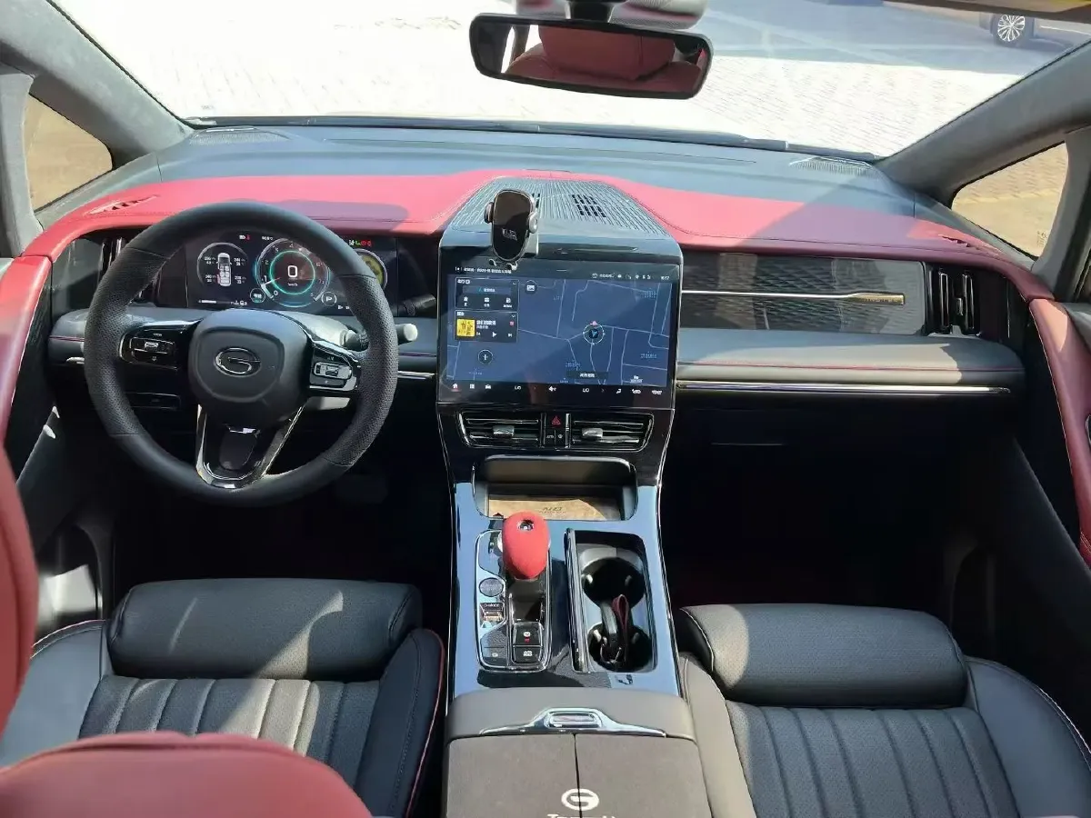 2024 GAC Trumpchi M8 2.0T 252HP L4 8AT,autocango,china used car exporter,china ev exporter,chinese used car exporter,chinese used ev exporter