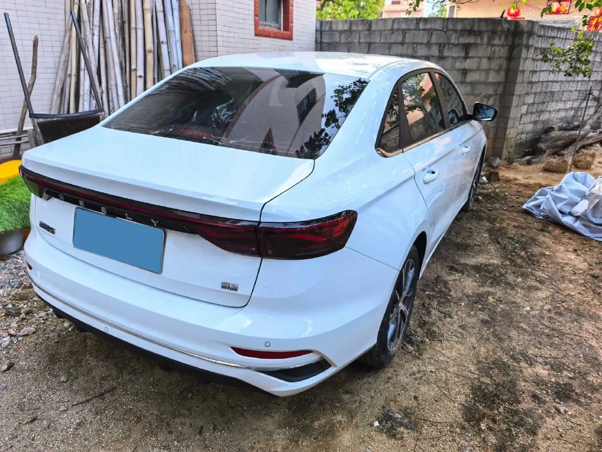 2022 Geely Emgrand 1.5L 114HP L4 CVT,autocango,china used car exporter,china ev exporter,chinese used car exporter,chinese used ev exporter