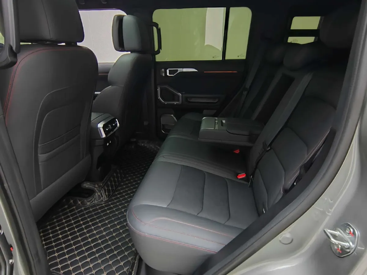 2023 Jetour Traveller 2.0T 254HP L4 7DCT,autocango,china used car exporter,china ev exporter,chinese used car exporter,chinese used ev exporter