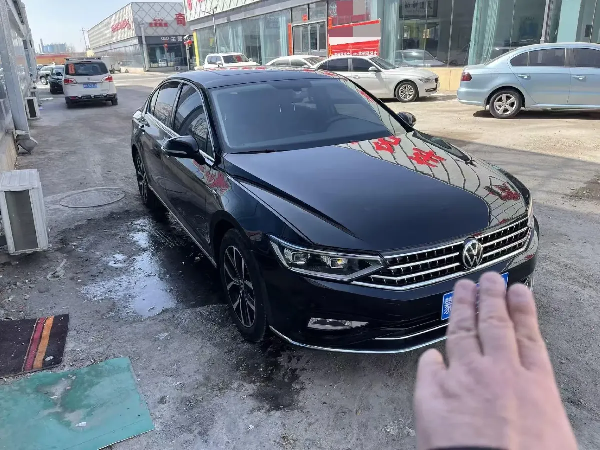 2020 Volkswagen Magotan 2.0T 186HP L4 7DCT,autocango,china used car exporter,china ev exporter,chinese used car exporter,chinese used ev exporter