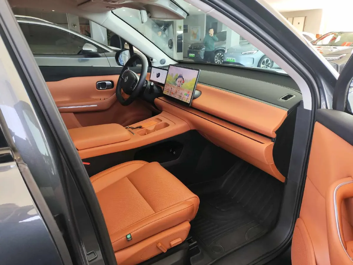 2024 Leapmotor C16 1.5L 95HP L4 REEV 28.4KWH,autocango,china used car exporter,china ev exporter,chinese used car exporter,chinese used ev exporter