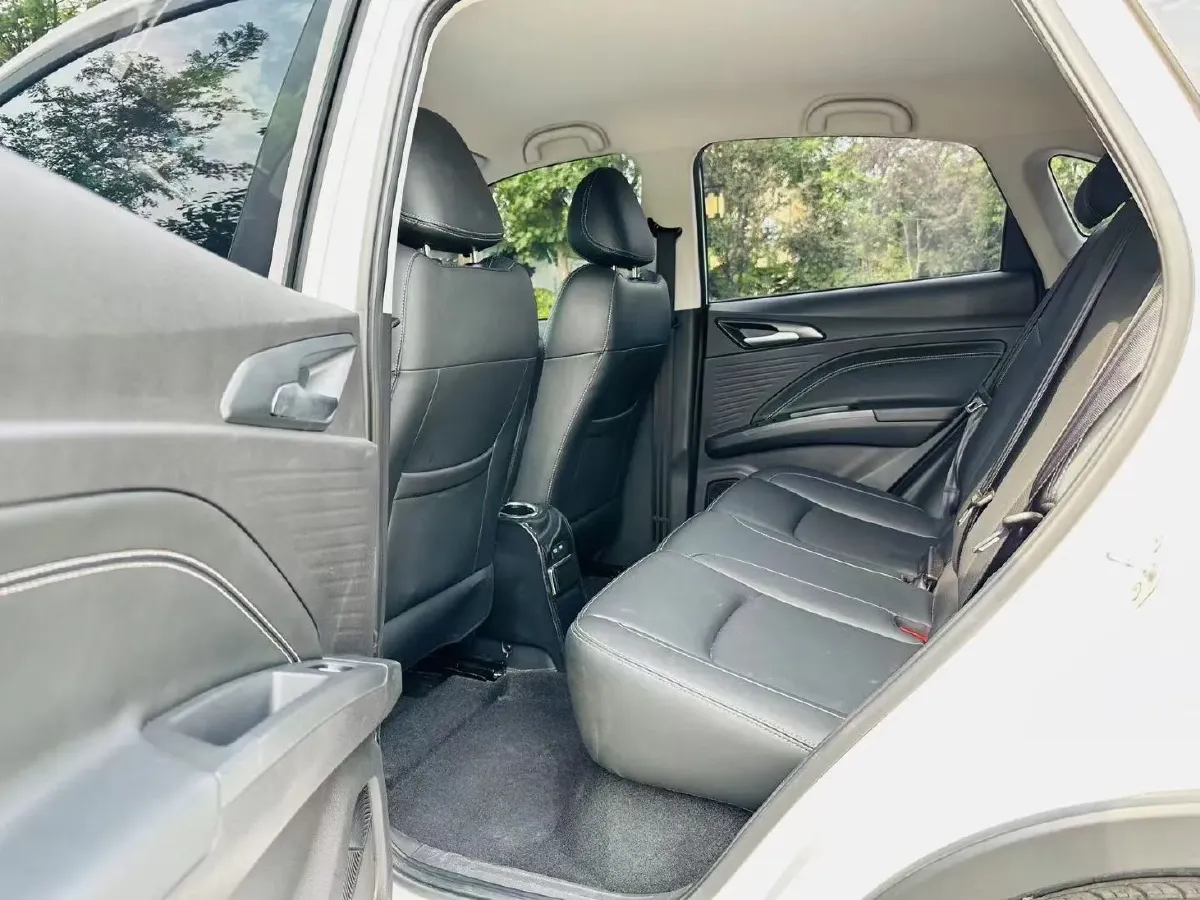 2022 MG 5 1.5L 120HP L4 CVT,autocango,china used car exporter,china ev exporter,chinese used car exporter,chinese used ev exporter