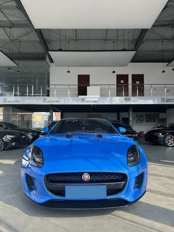 2019 Jaguar F-TYPE 2.0T 300HP L4 8AT,autocango,china used car exporter,china ev exporter,chinese used car exporter,chinese used ev exporter