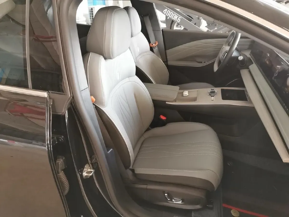 2024 Geely Galaxy E8 BEV 62KWH,autocango,china used car exporter,china ev exporter,chinese used car exporter,chinese used ev exporter