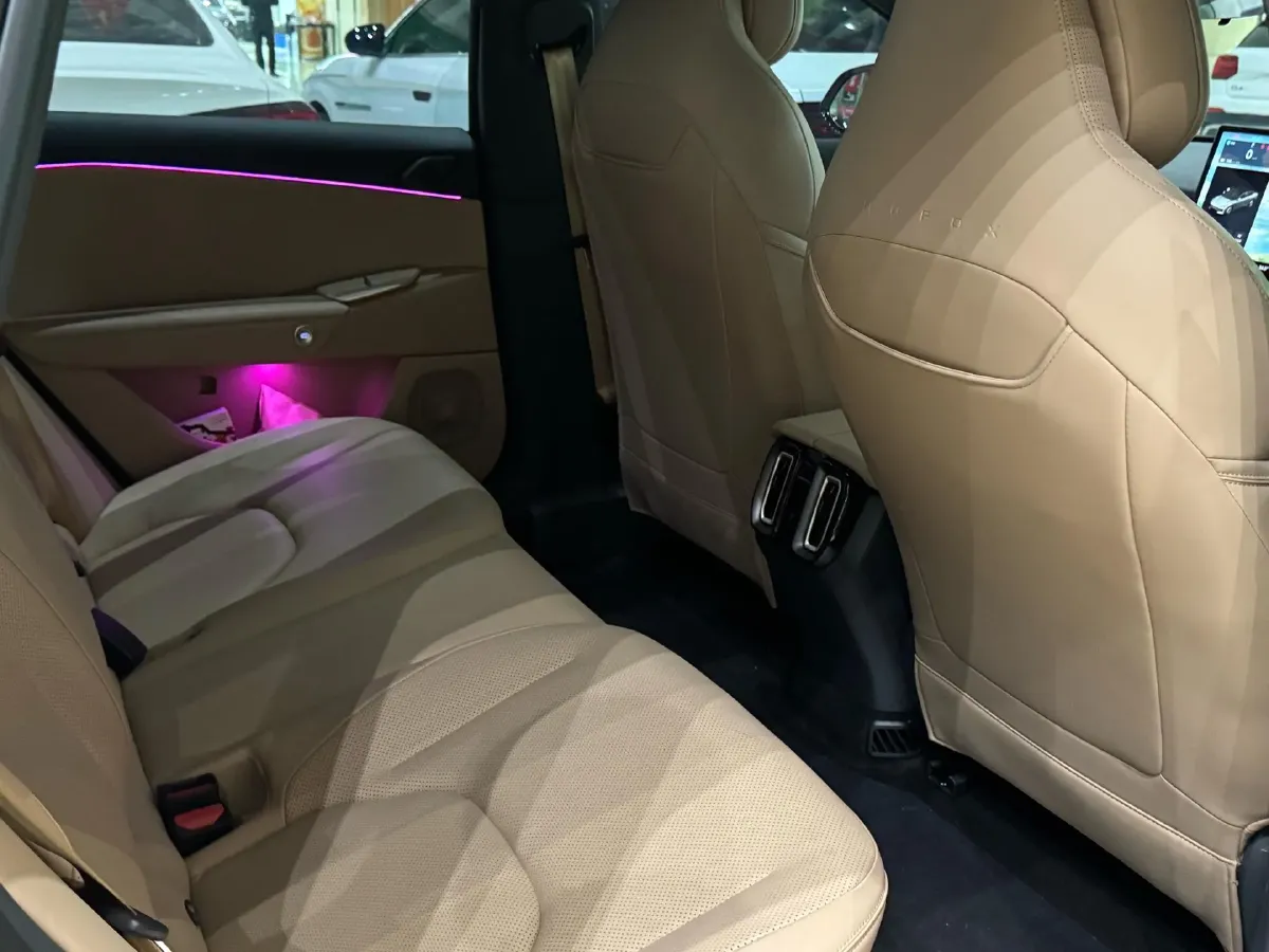 2025 ARCFOX αS5 BEV,autocango,china used car exporter,china ev exporter,chinese used car exporter,chinese used ev exporter