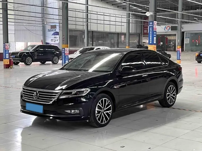 2022 Volkswagen T-Roc 1.4T 150HP L4 7DCT,autocango,china used car exporter,china ev exporter,chinese used car exporter,chinese used ev exporter