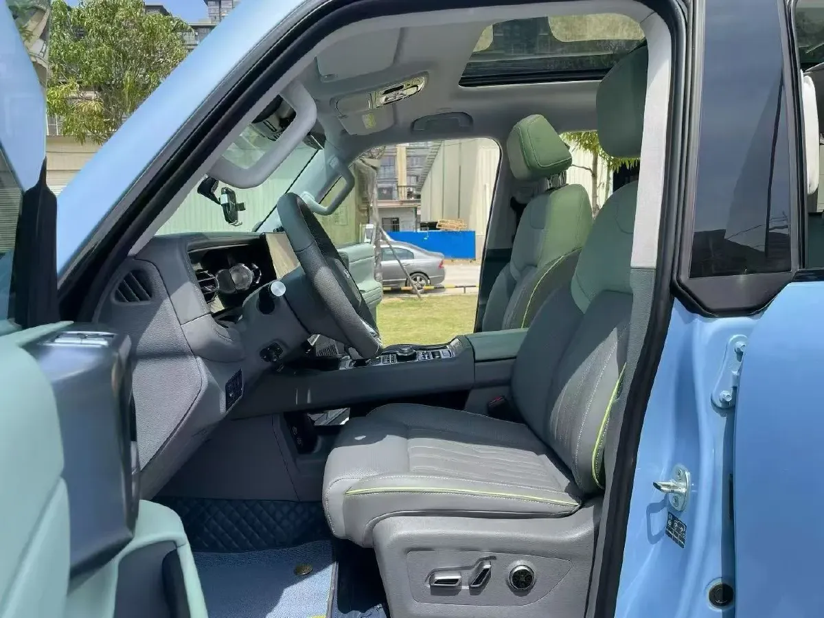 2025 Beijing BJ40 REEV REEV 188HP REEV 40.3KWH,autocango,china used car exporter,china ev exporter,chinese used car exporter,chinese used ev exporter