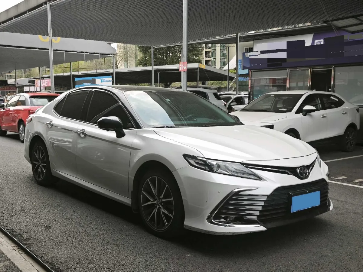 2021 Toyota Camry 2.5L 209HP L4 8AT,autocango,china used car exporter,china ev exporter,chinese used car exporter,chinese used ev exporter