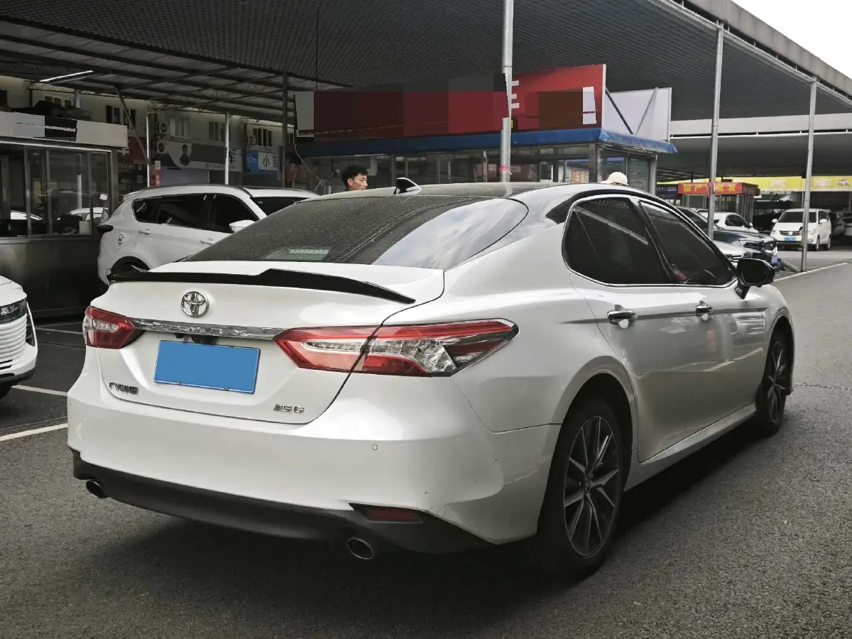 2021 Toyota Camry 2.5L 209HP L4 8AT,autocango,china used car exporter,china ev exporter,chinese used car exporter,chinese used ev exporter