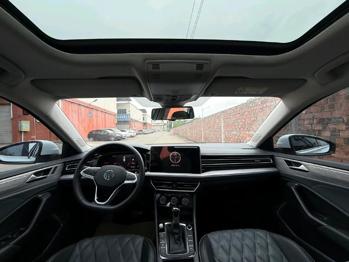 2023 Volkswagen Sagitar 1.5T 160HP L4 7DCT,autocango,china used car exporter,china ev exporter,chinese used car exporter,chinese used ev exporter