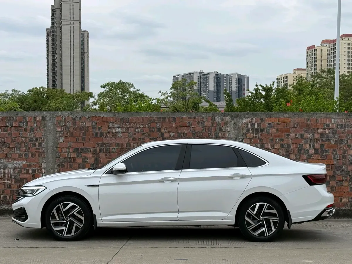 2023 Volkswagen Sagitar 1.5T 160HP L4 7DCT,autocango,china used car exporter,china ev exporter,chinese used car exporter,chinese used ev exporter