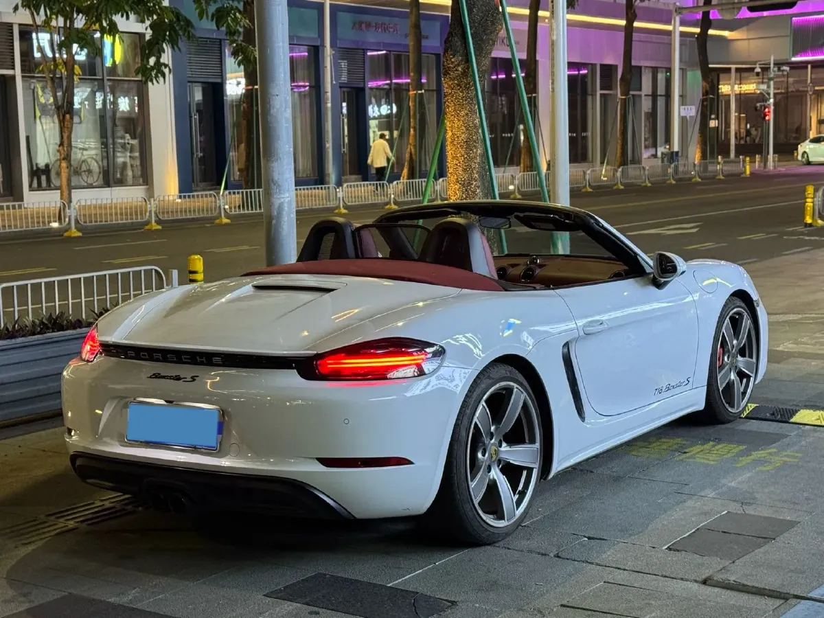 2020 Porsche 718 2.5T 350HP H4 7DCT,autocango,china used car exporter,china ev exporter,chinese used car exporter,chinese used ev exporter