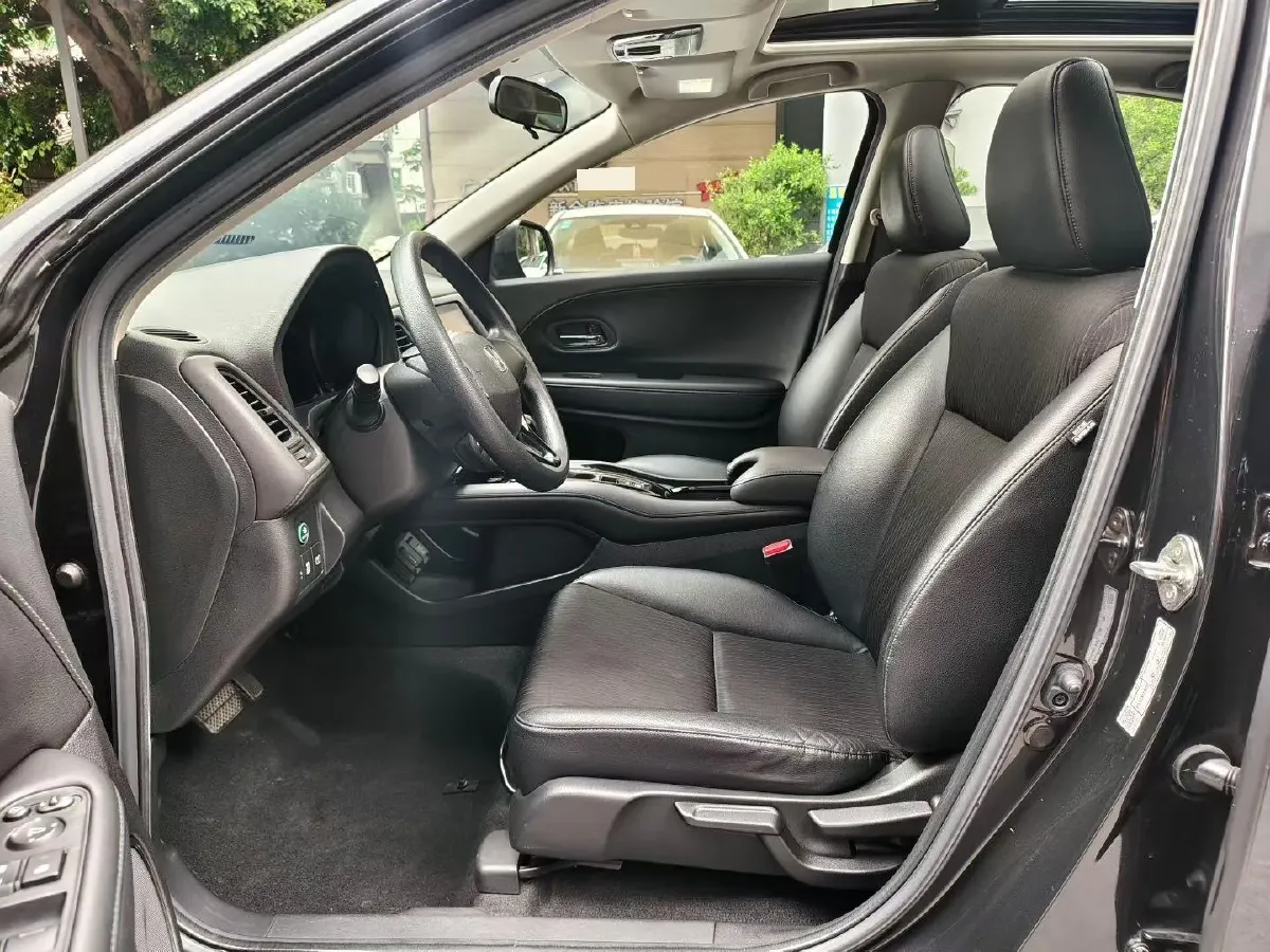 2019 Honda Vezel 1.5T 177HP L4 CVT,autocango,china used car exporter,china ev exporter,chinese used car exporter,chinese used ev exporter