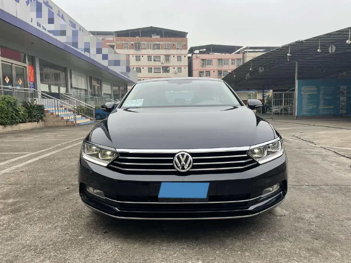 2019 Volkswagen Magotan 2.0T 186HP L4 7DCT,autocango,china used car exporter,china ev exporter,chinese used car exporter,chinese used ev exporter