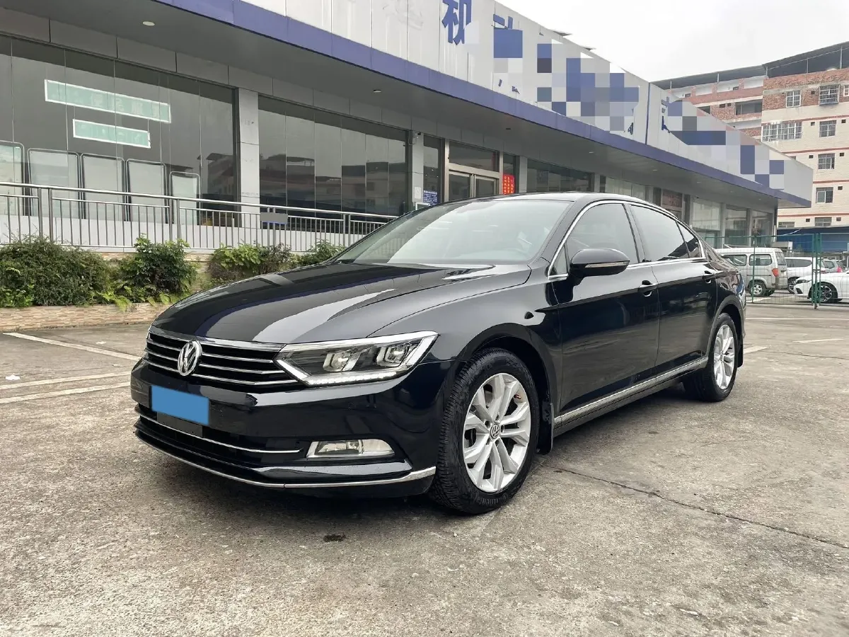 2019 Volkswagen Magotan 2.0T 186HP L4 7DCT,autocango,china used car exporter,china ev exporter,chinese used car exporter,chinese used ev exporter