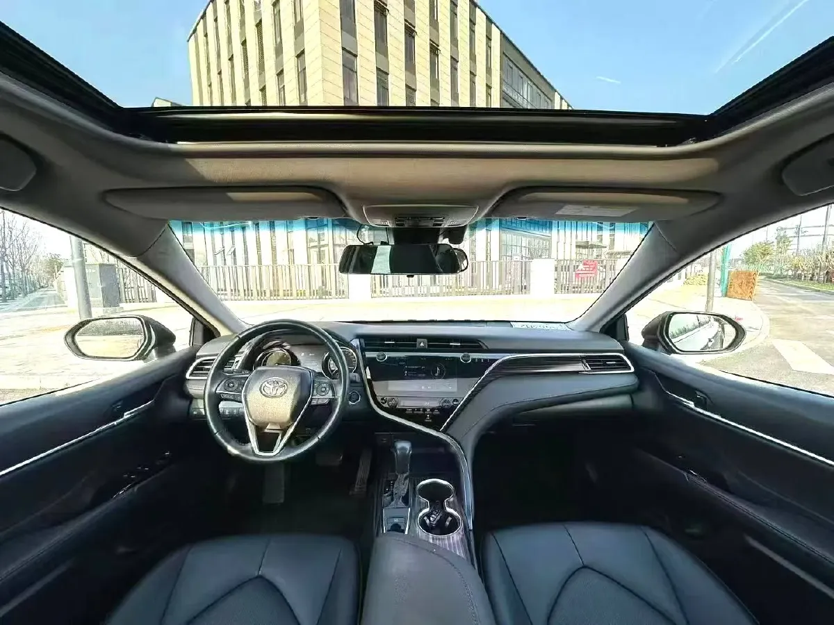 2019 Toyota Camry 2.0L 178HP L4 CVT,autocango,china used car exporter,china ev exporter,chinese used car exporter,chinese used ev exporter