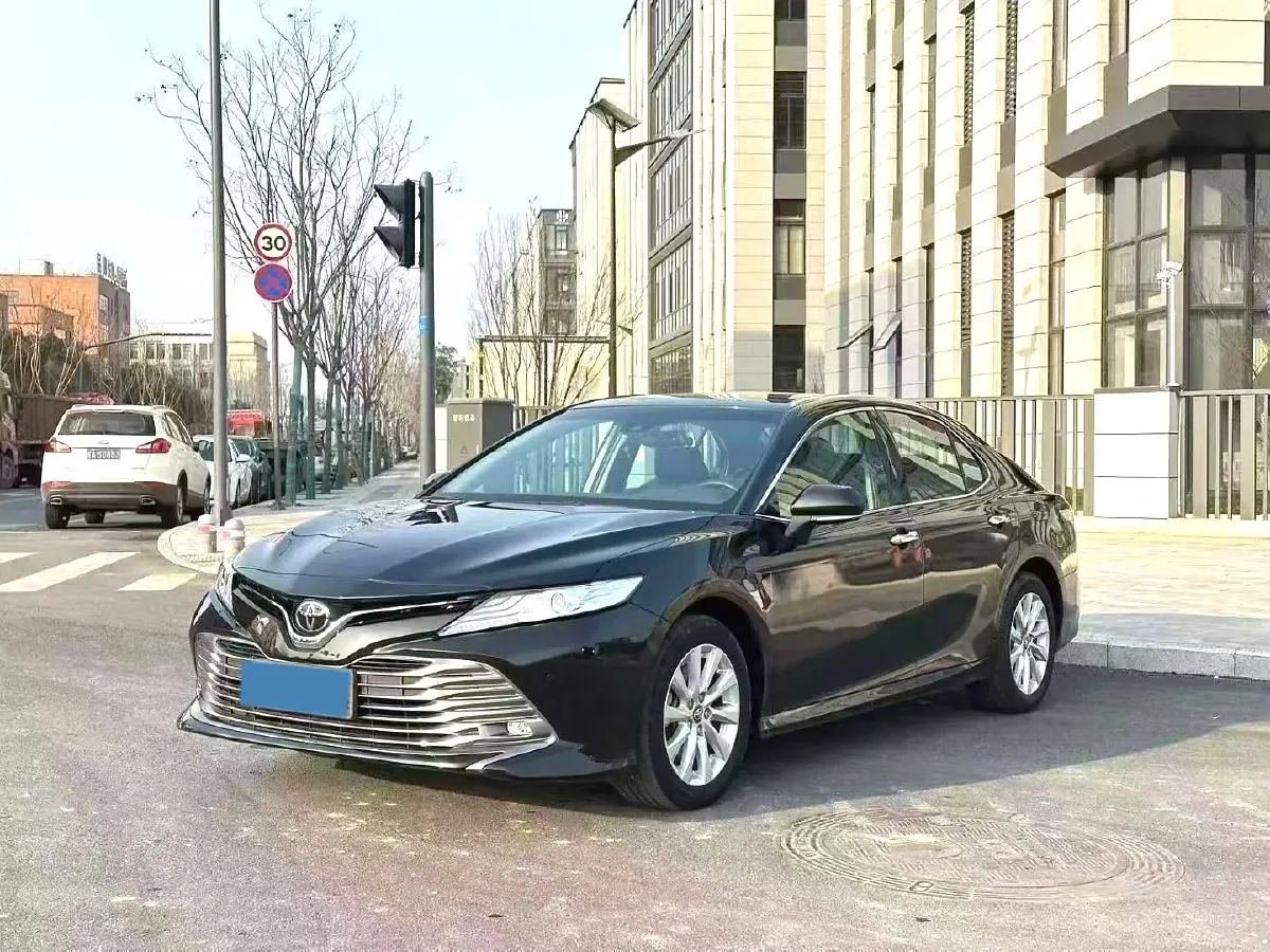 2019 Toyota Camry 2.0L 178HP L4 CVT,autocango,china used car exporter,china ev exporter,chinese used car exporter,chinese used ev exporter