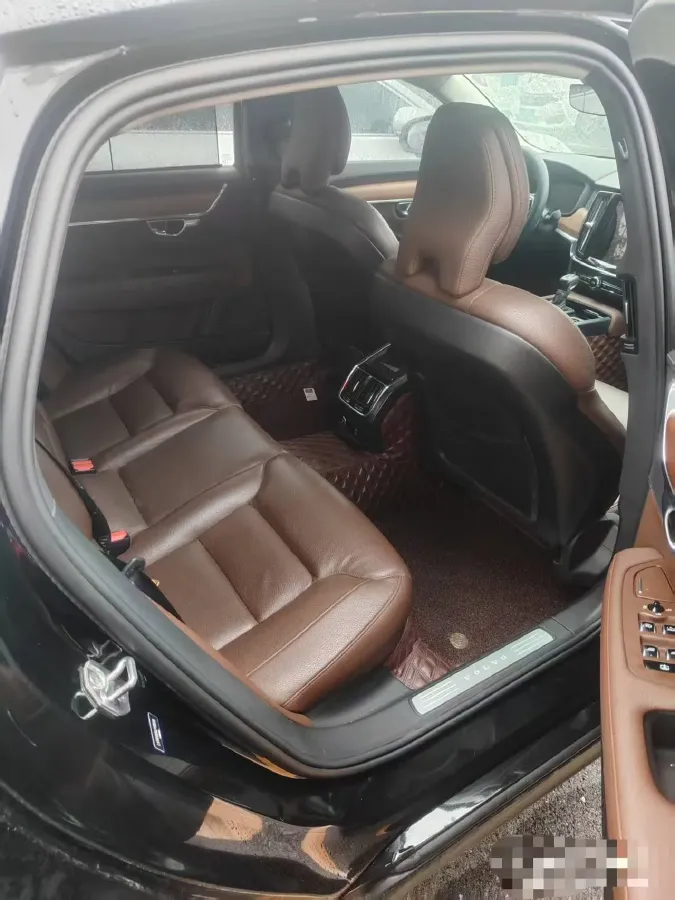 2020 Volvo S90 2.0T 254HP L4 8AT,autocango,china used car exporter,china ev exporter,chinese used car exporter,chinese used ev exporter