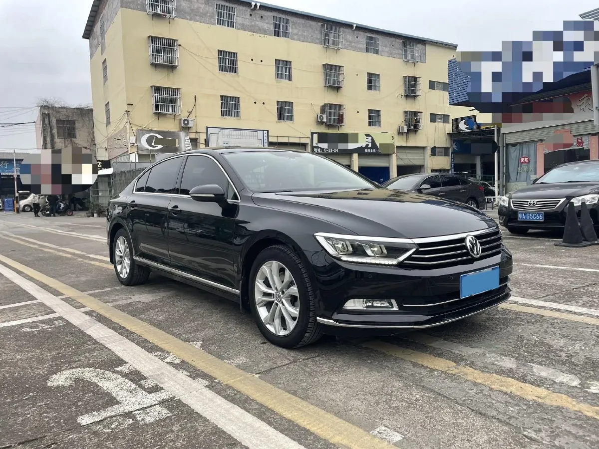 2019 Volkswagen Magotan 2.0T 186HP L4 7DCT,autocango,china used car exporter,china ev exporter,chinese used car exporter,chinese used ev exporter