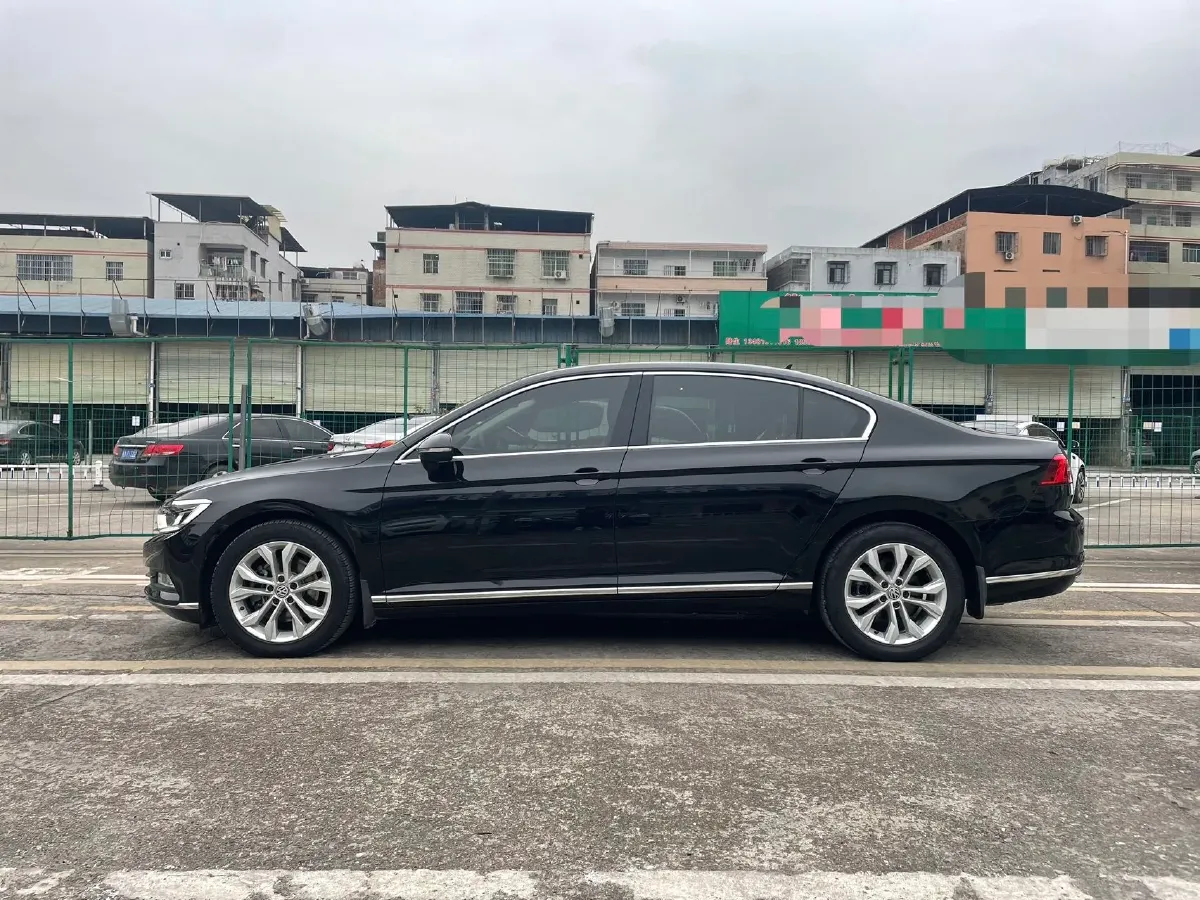 2019 Volkswagen Magotan 2.0T 186HP L4 7DCT,autocango,china used car exporter,china ev exporter,chinese used car exporter,chinese used ev exporter