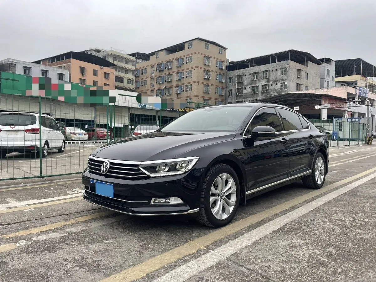 2019 Volkswagen Magotan 2.0T 186HP L4 7DCT,autocango,china used car exporter,china ev exporter,chinese used car exporter,chinese used ev exporter