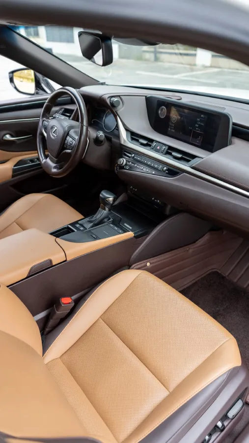 2021 Lexus ES 2.5L 178HP L4 E-CVT Hybrid,autocango,china used car exporter,china ev exporter,chinese used car exporter,chinese used ev exporter