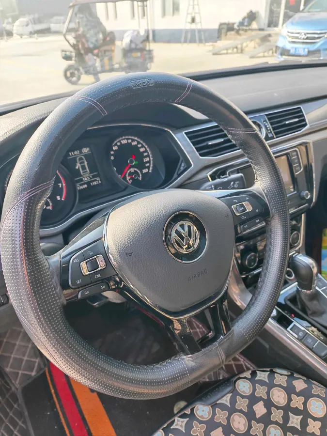 2017 Volkswagen Passat 1.8T 180HP L4 7DCT,autocango,china used car exporter,china ev exporter,chinese used car exporter,chinese used ev exporter