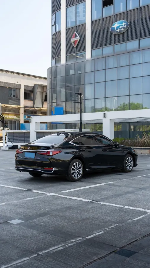 2018 Lexus ES 2.5L 178HP L4 E-CVT Hybrid,autocango,china used car exporter,china ev exporter,chinese used car exporter,chinese used ev exporter