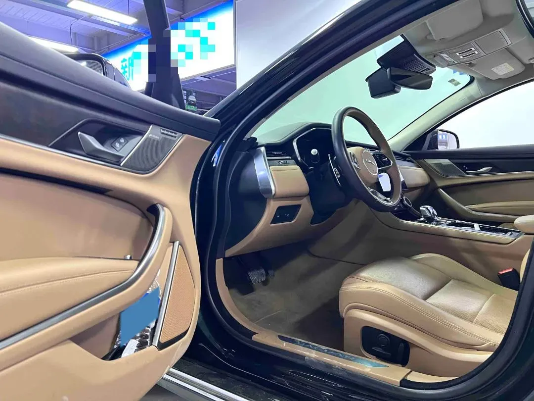 2024 Jaguar XFL 2.0T 250HP L4 8AT,autocango,china used car exporter,china ev exporter,chinese used car exporter,chinese used ev exporter