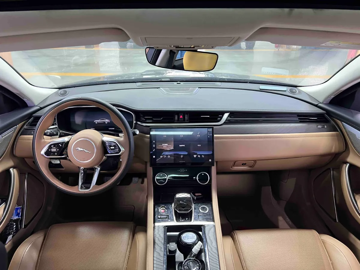 2024 Jaguar XFL 2.0T 250HP L4 8AT,autocango,china used car exporter,china ev exporter,chinese used car exporter,chinese used ev exporter